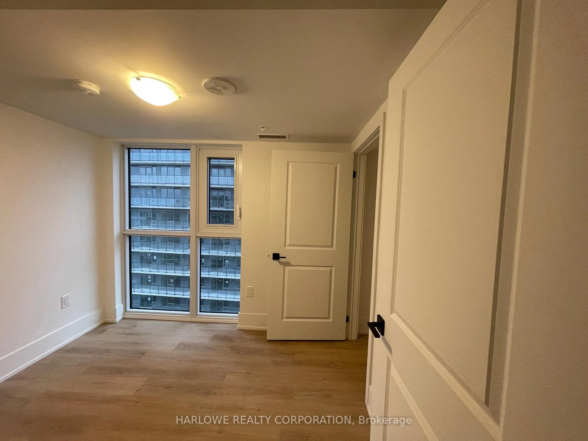 Photo 4 of Unit 1101, 206 King Street W, Hamilton, Central — HOMEH