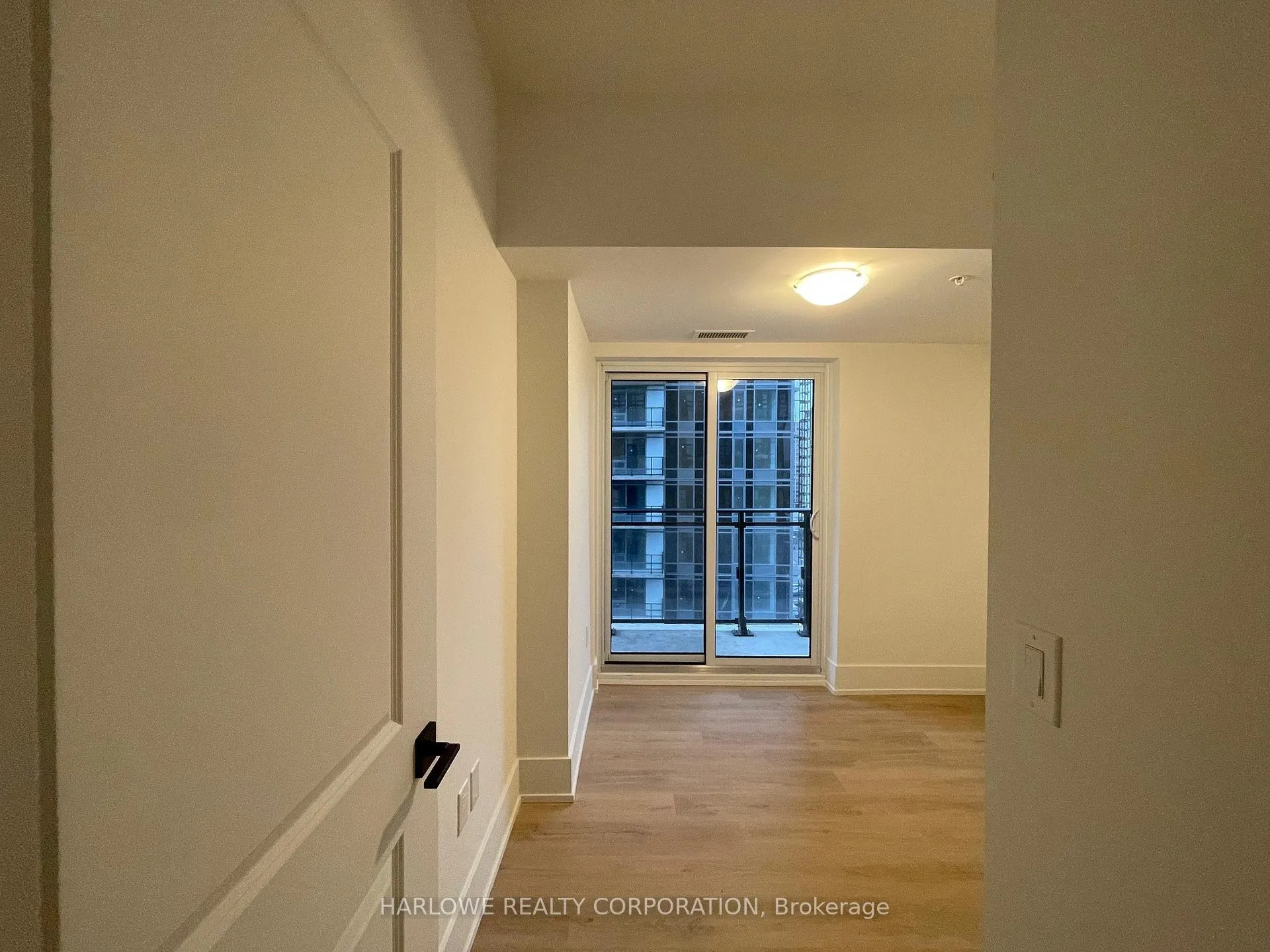 Photo 8 of Unit 1101, 206 King Street W, Hamilton, Central — HOMEH
