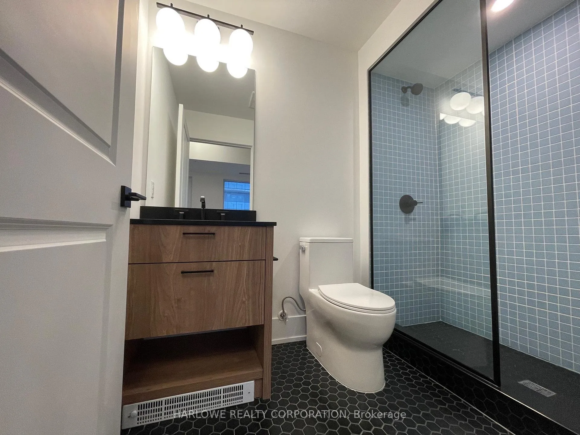 Photo 13 of Unit 1101, 206 King Street W, Hamilton, Central — HOMEH
