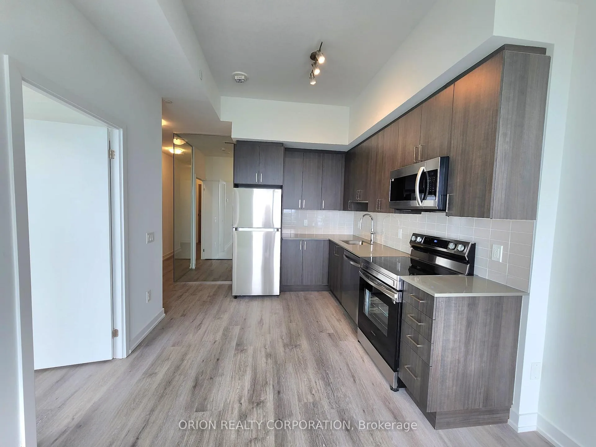 Photo 5 of Unit 2603, 1455 Celebration Drive, Pickering, Bay Ridges — HOMEH