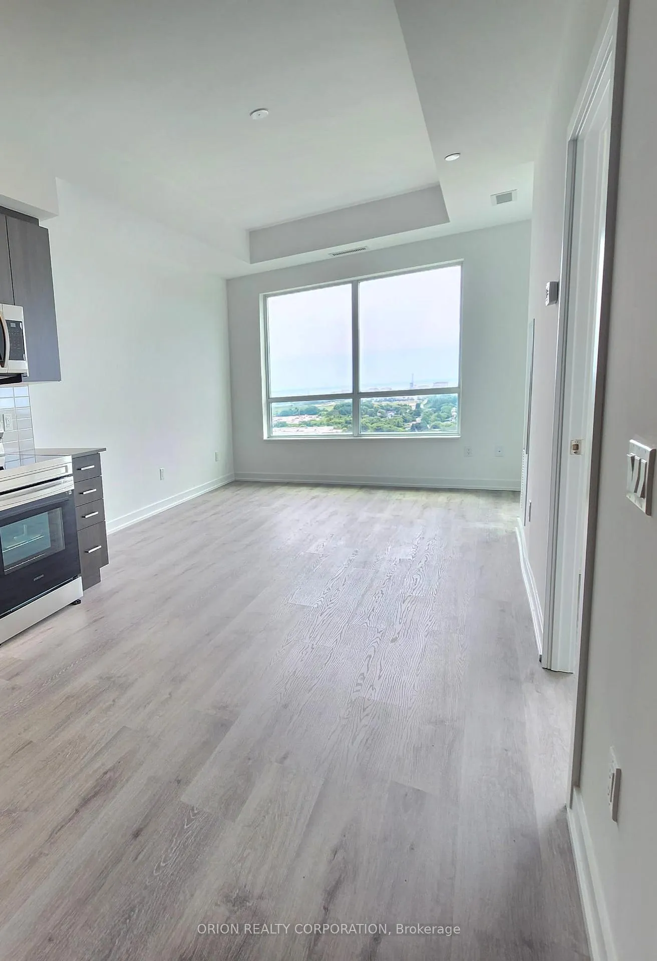 Photo 11 of Unit 2603, 1455 Celebration Drive, Pickering, Bay Ridges — HOMEH