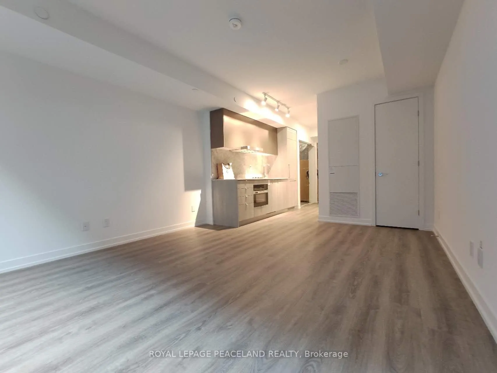 Photo 1 of Unit 810, 771 Yonge Street, Toronto, The Annex — HOMEH