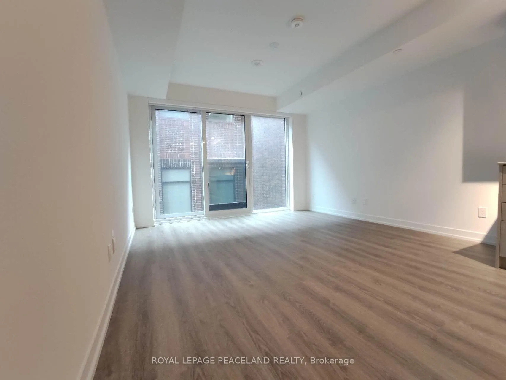 Photo 12 of Unit 810, 771 Yonge Street, Toronto, The Annex — HOMEH