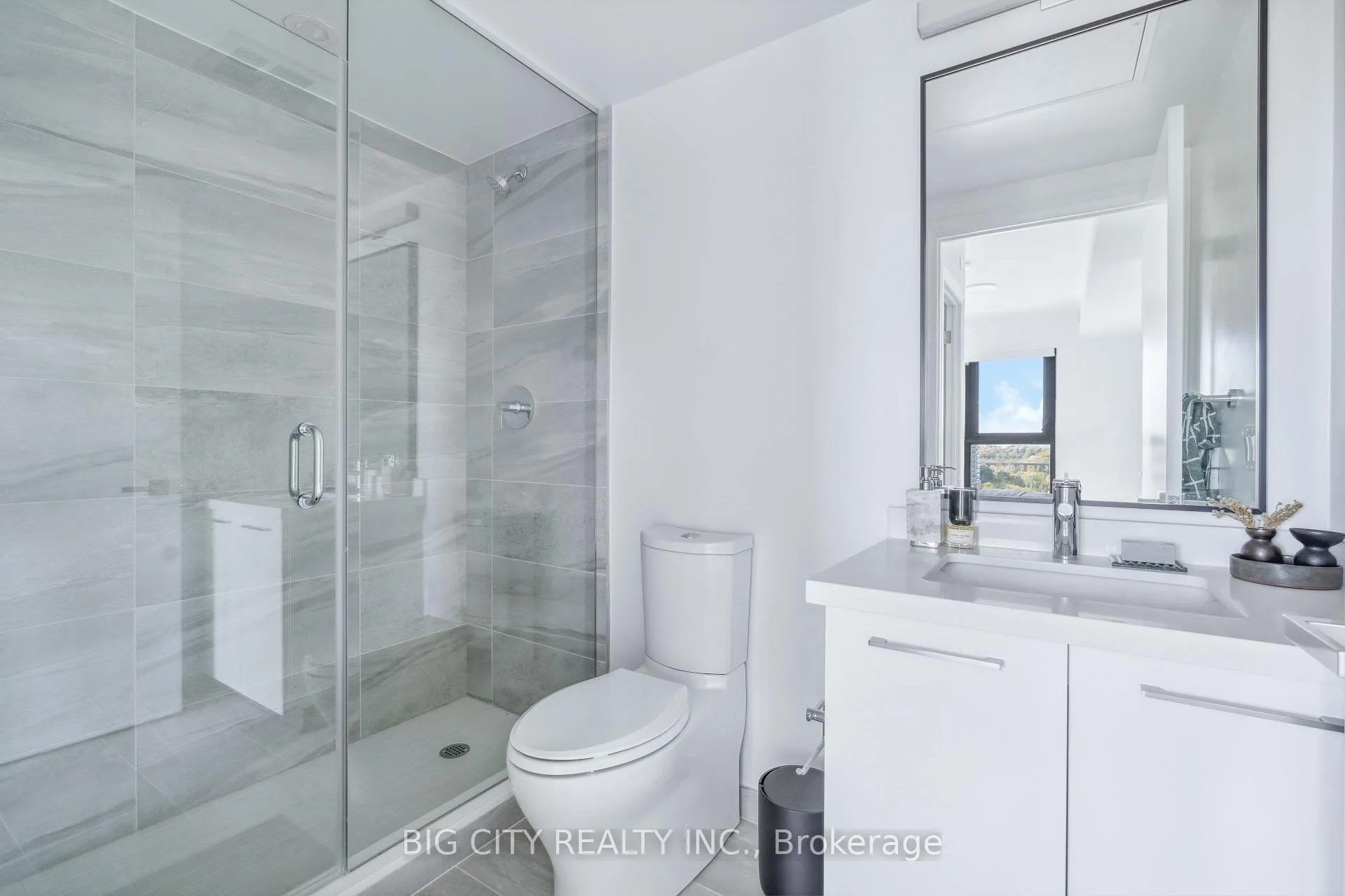 Photo 11 of Unit 1009, 36 Brentcliffe Road, Toronto, Thorncliffe Park — HOMEH