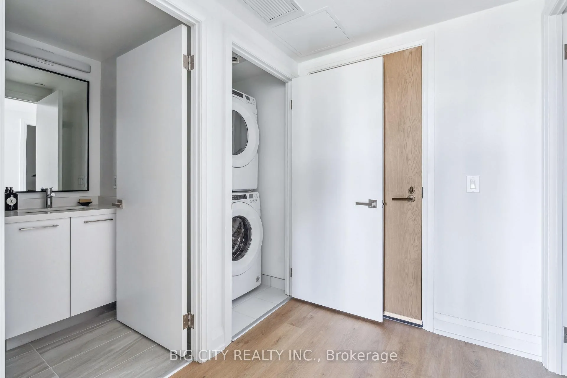 Photo 15 of Unit 1009, 36 Brentcliffe Road, Toronto, Thorncliffe Park — HOMEH