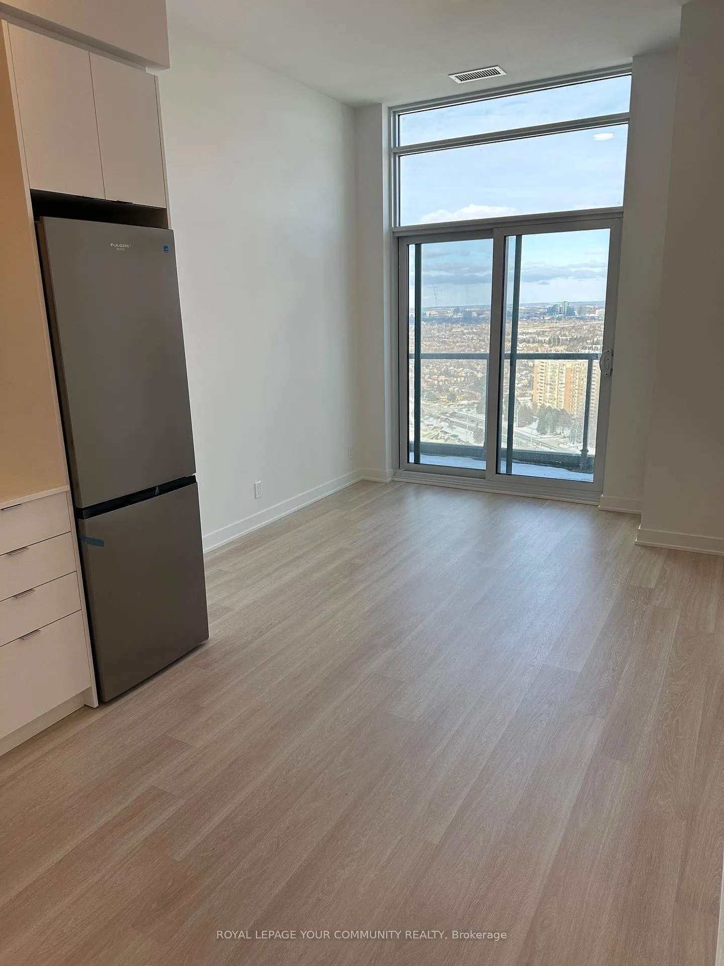 Photo 4 of Unit PH08, 50 Upper mall way, Vaughan, Beverley Glen — HOMEH