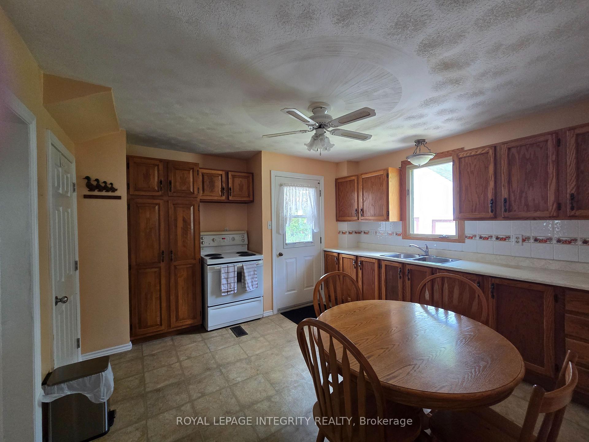 Photo 9 of 418 Bedford Street, Cornwall — HOMEH