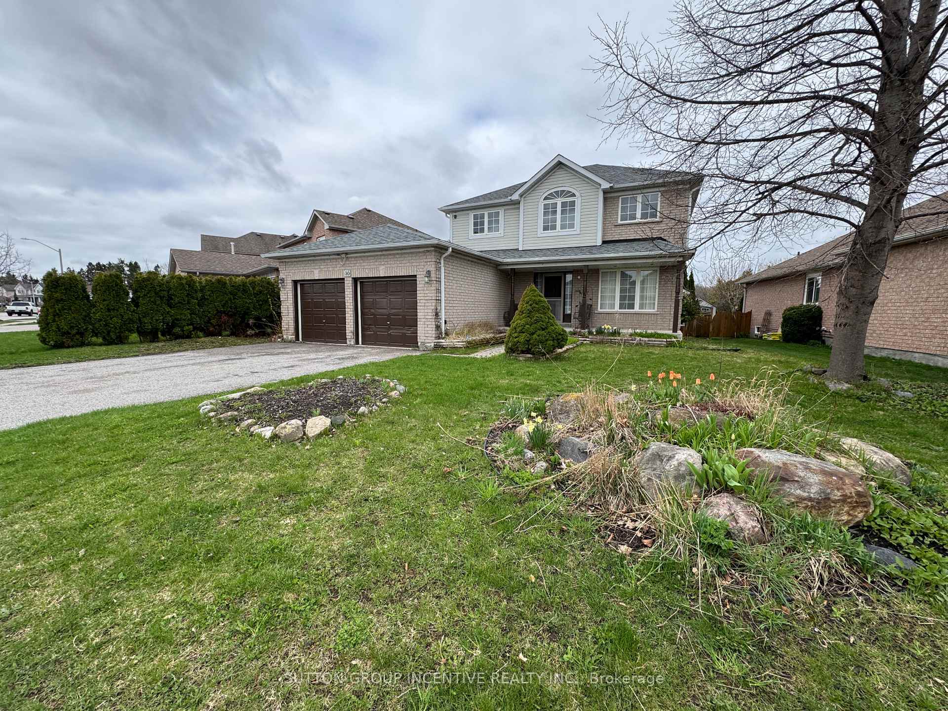 Photo 1 of 30 Country Lane, Barrie, Painswick South — HOMEH