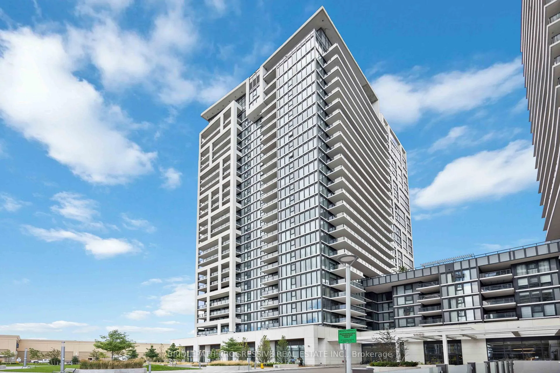 Photo 2 of Unit 1523, 9000 Jane Street, Vaughan, Concord — HOMEH
