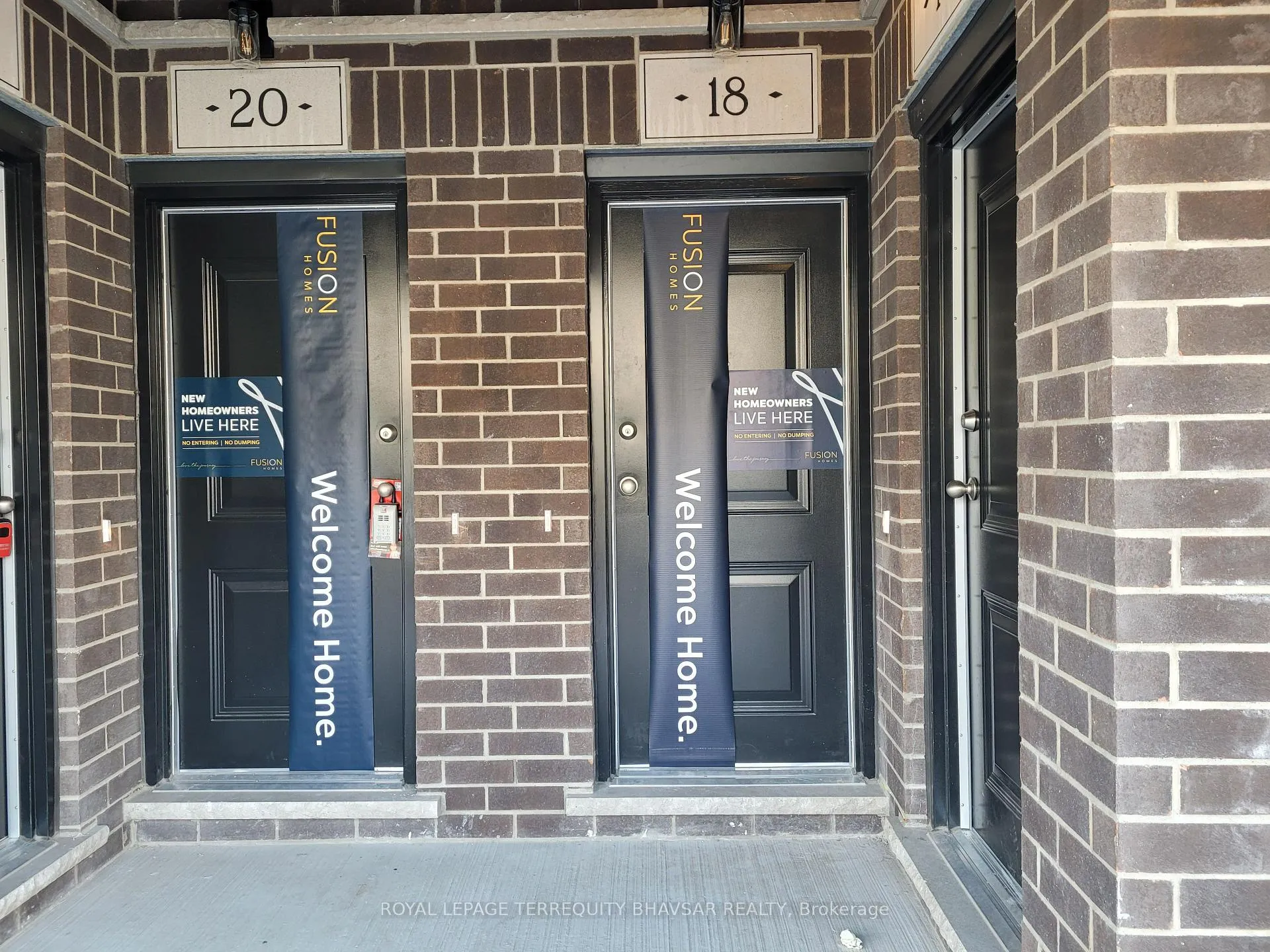 Photo 1 of 18 Oat Lane, Kitchener, Pioneer Park/Doon/Wyldwoods — HOMEH