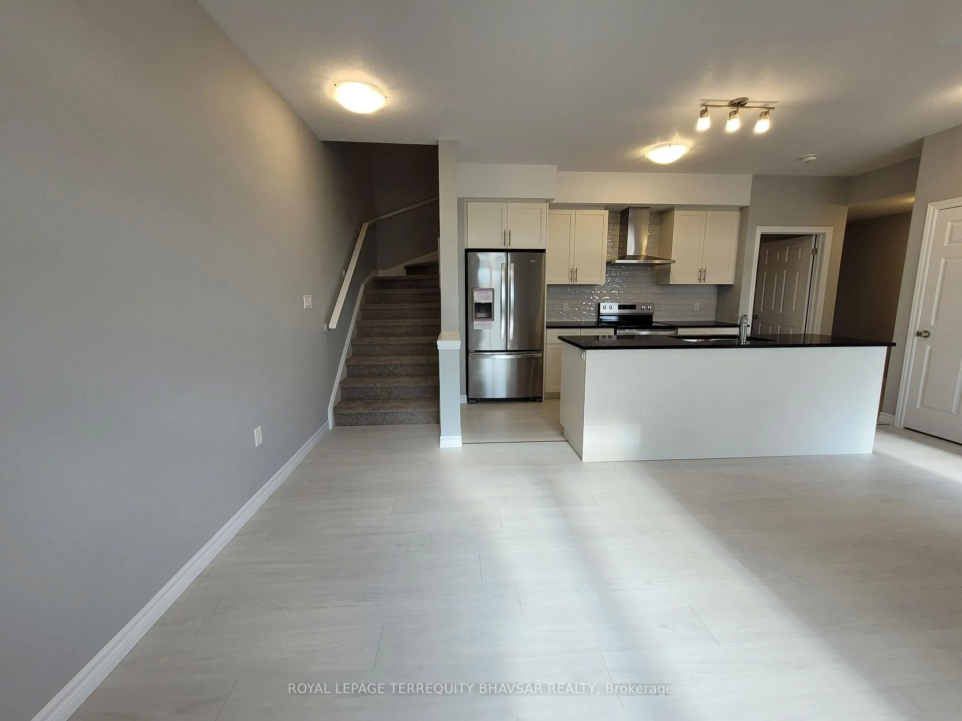 Photo 10 of 18 Oat Lane, Kitchener, Pioneer Park/Doon/Wyldwoods — HOMEH