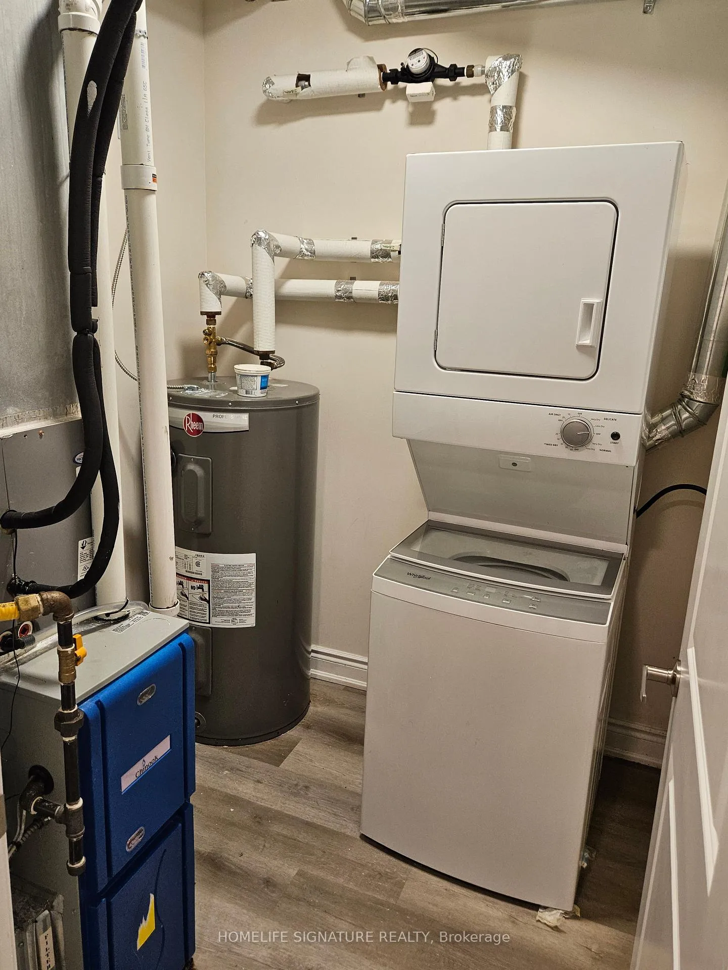 Photo 5 of Unit 1B, 259 King Street E, Hamilton, Stoney Creek — HOMEH