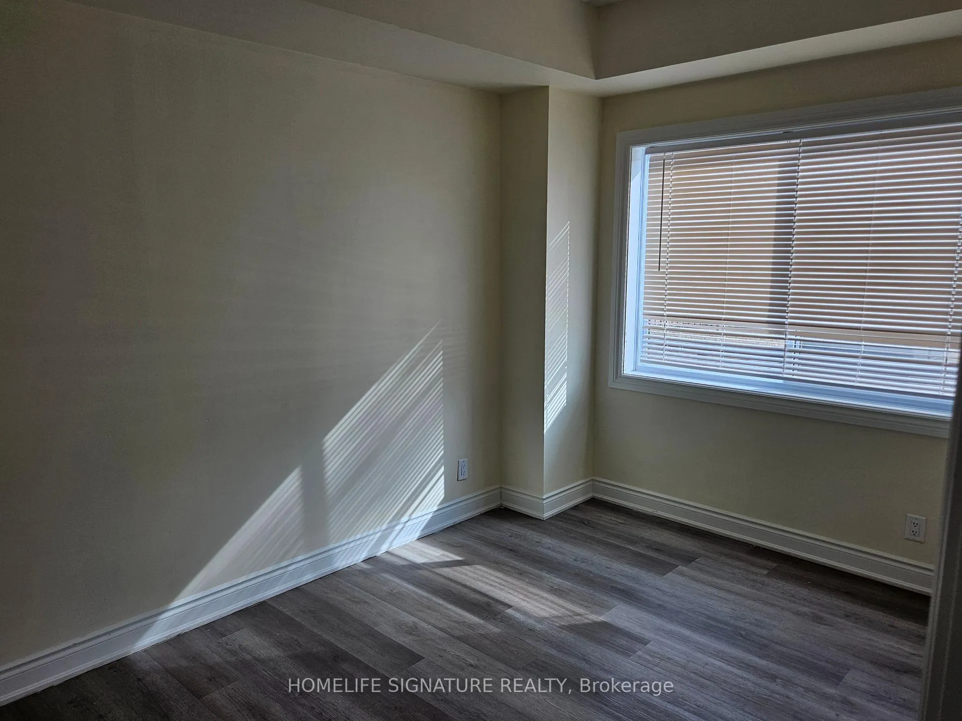 Photo 13 of Unit 1B, 259 King Street E, Hamilton, Stoney Creek — HOMEH