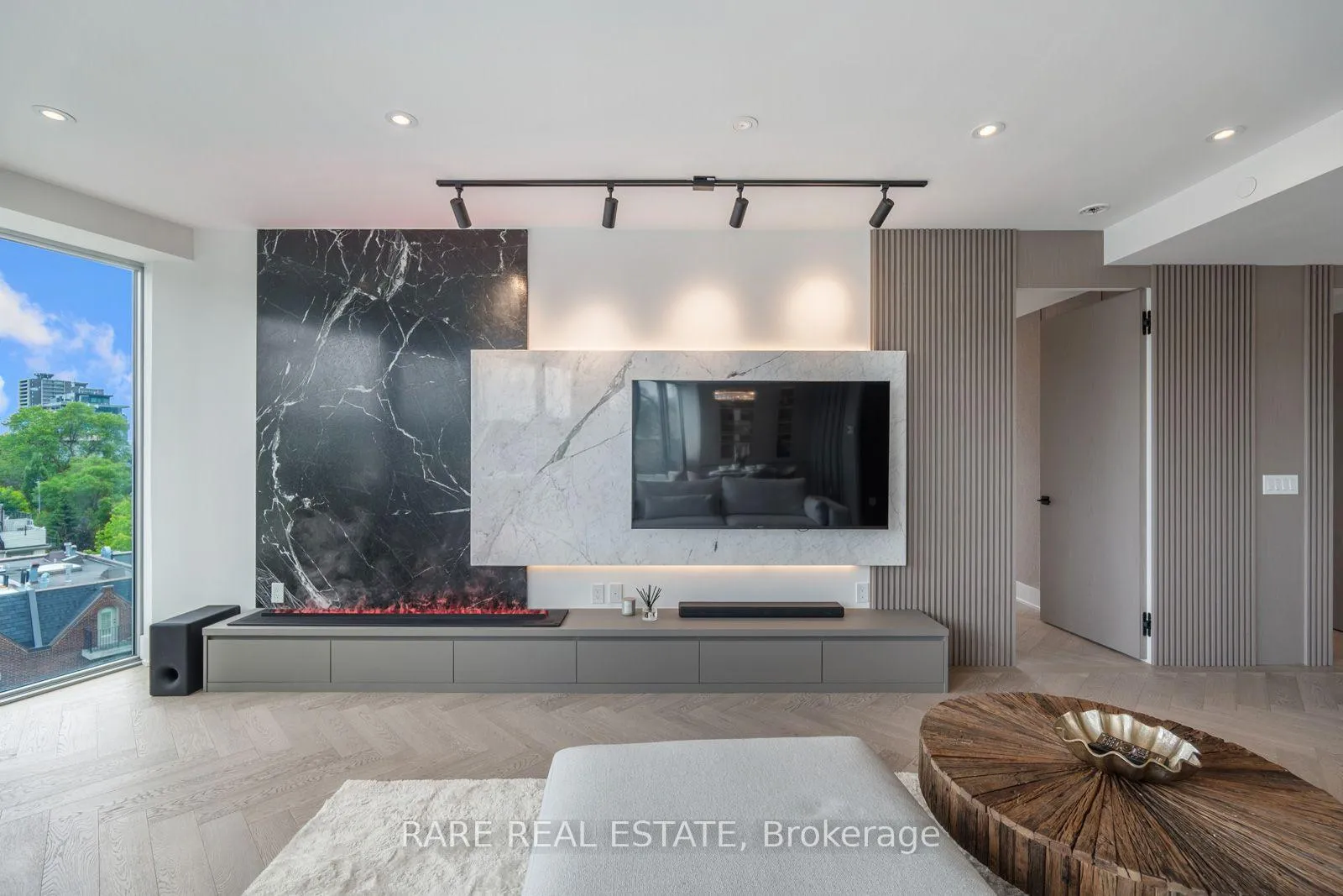 Photo 10 of Unit 504, 346 Davenport Road, Toronto, The Annex — HOMEH