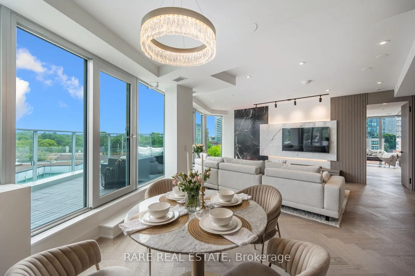 Photo 16 of Unit 504, 346 Davenport Road, Toronto, The Annex — HOMEH