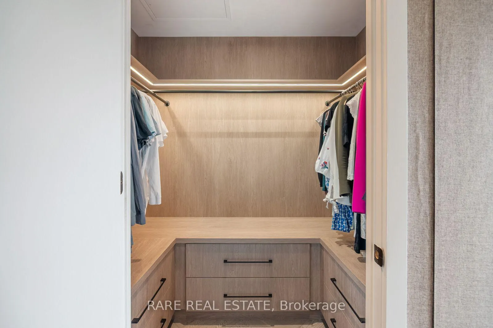 Photo 25 of Unit 504, 346 Davenport Road, Toronto, The Annex — HOMEH