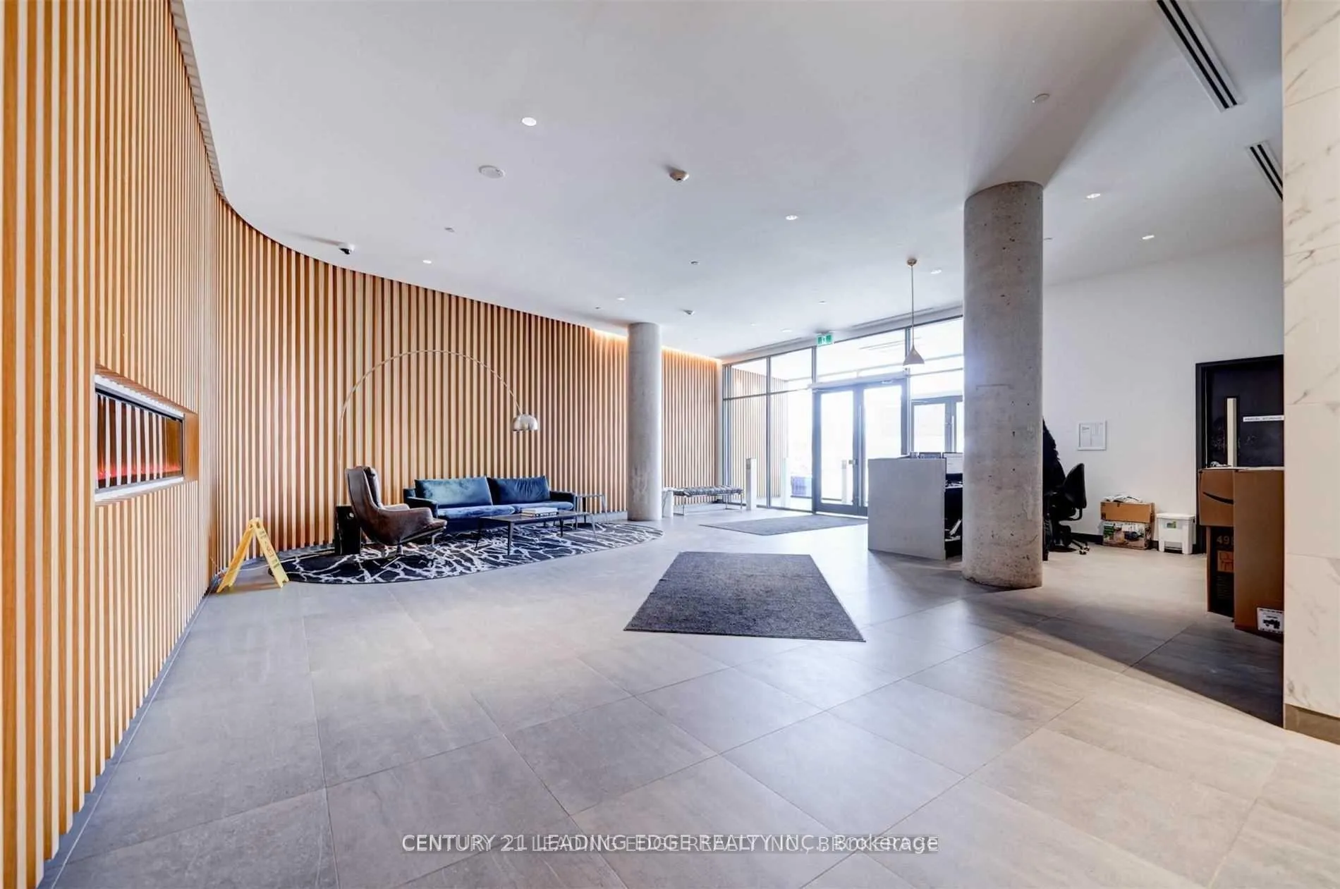 Photo 4 of Unit 302, 120 Varna Drive, Toronto, Englemount-Lawrence — HOMEH