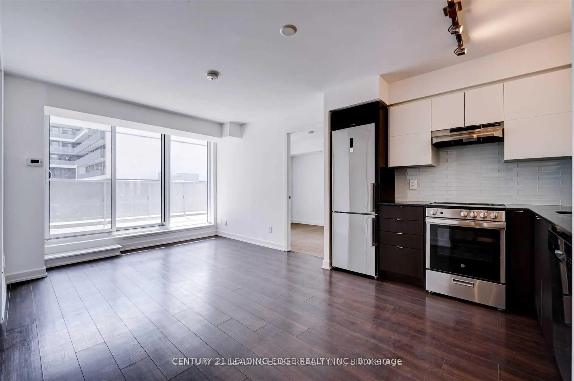 Photo 9 of Unit 302, 120 Varna Drive, Toronto, Englemount-Lawrence — HOMEH