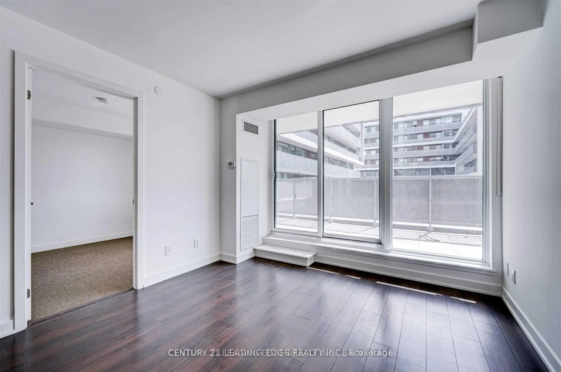 Photo 11 of Unit 302, 120 Varna Drive, Toronto, Englemount-Lawrence — HOMEH