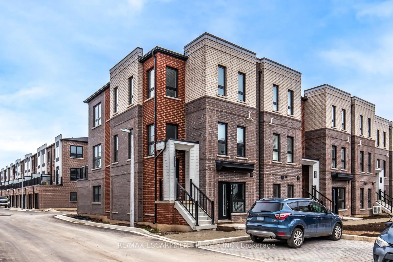 Photo 1 of Unit 22, 70 Kenesky Drive, Hamilton, Waterdown — HOMEH