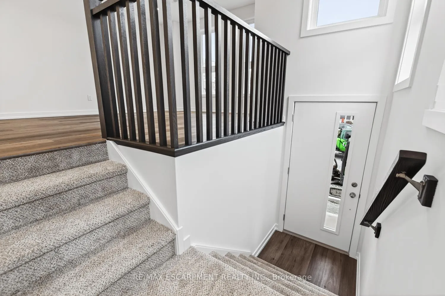 Photo 4 of Unit 22, 70 Kenesky Drive, Hamilton, Waterdown — HOMEH