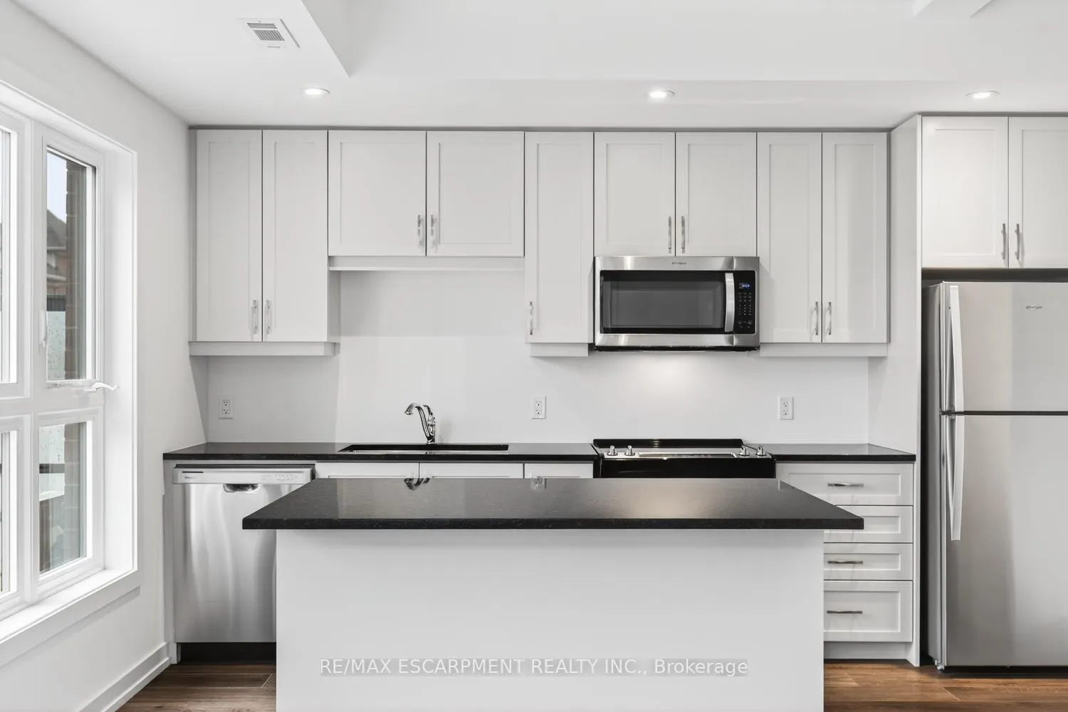 Photo 13 of Unit 22, 70 Kenesky Drive, Hamilton, Waterdown — HOMEH