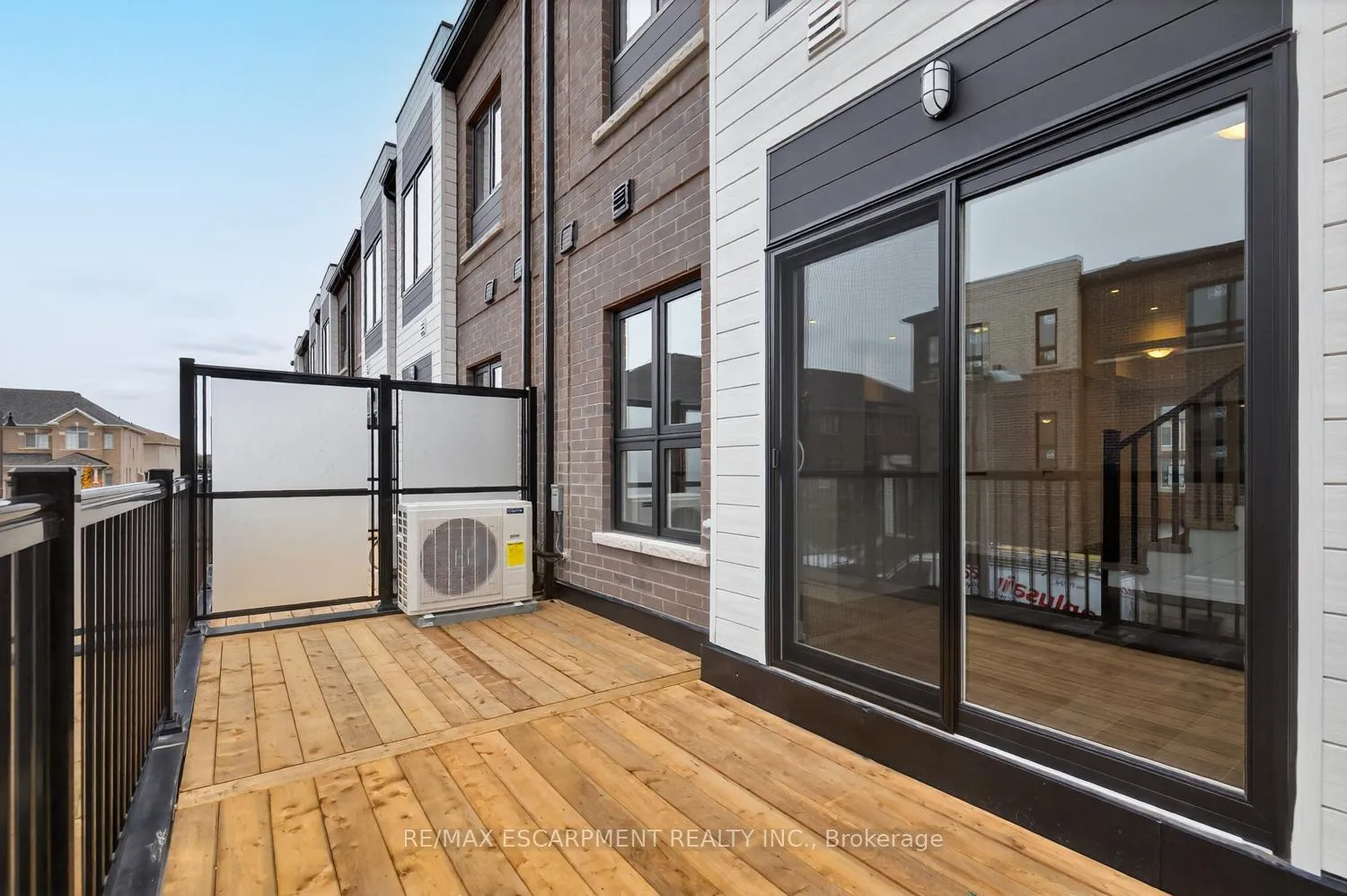 Photo 21 of Unit 22, 70 Kenesky Drive, Hamilton, Waterdown — HOMEH