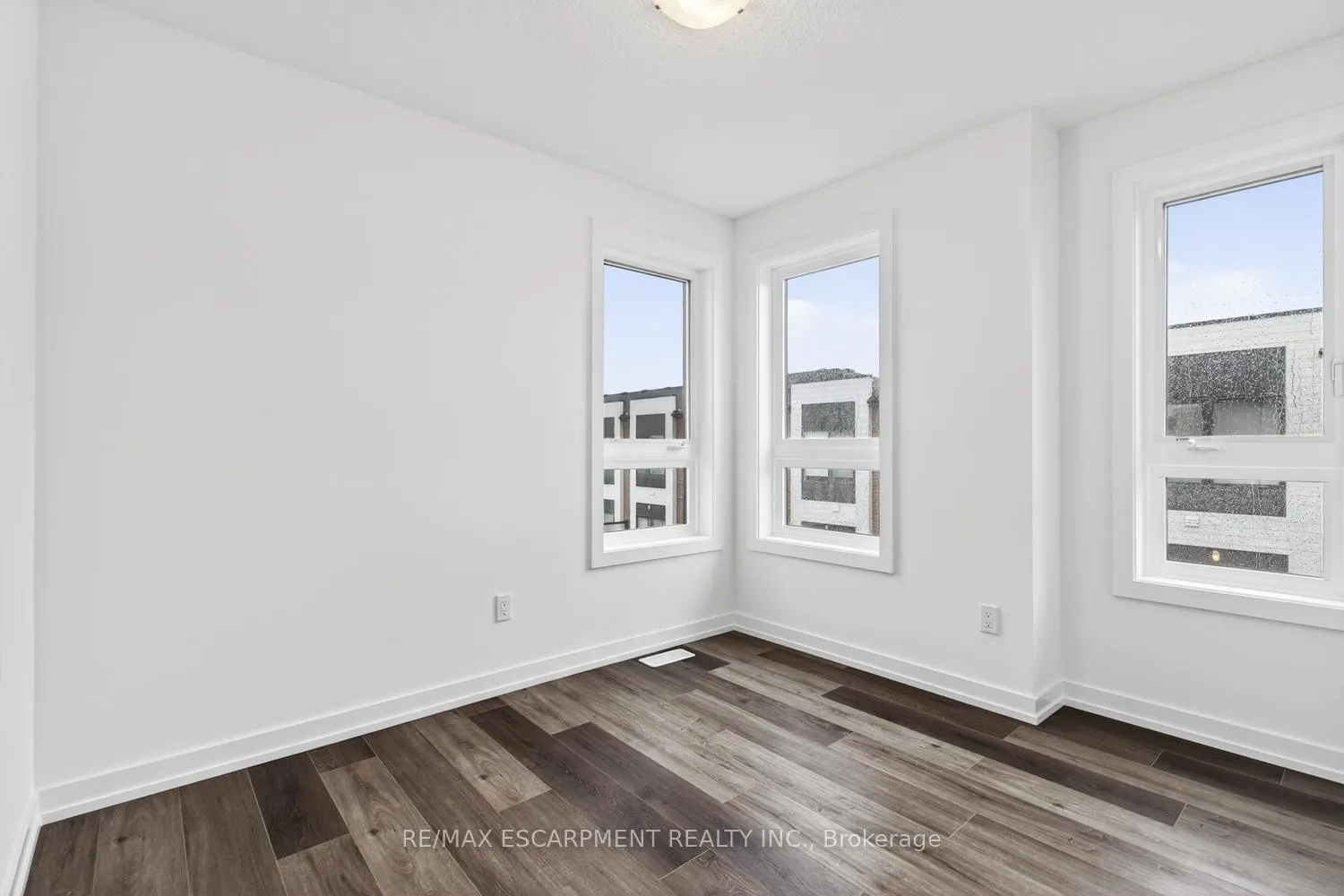 Photo 31 of Unit 22, 70 Kenesky Drive, Hamilton, Waterdown — HOMEH