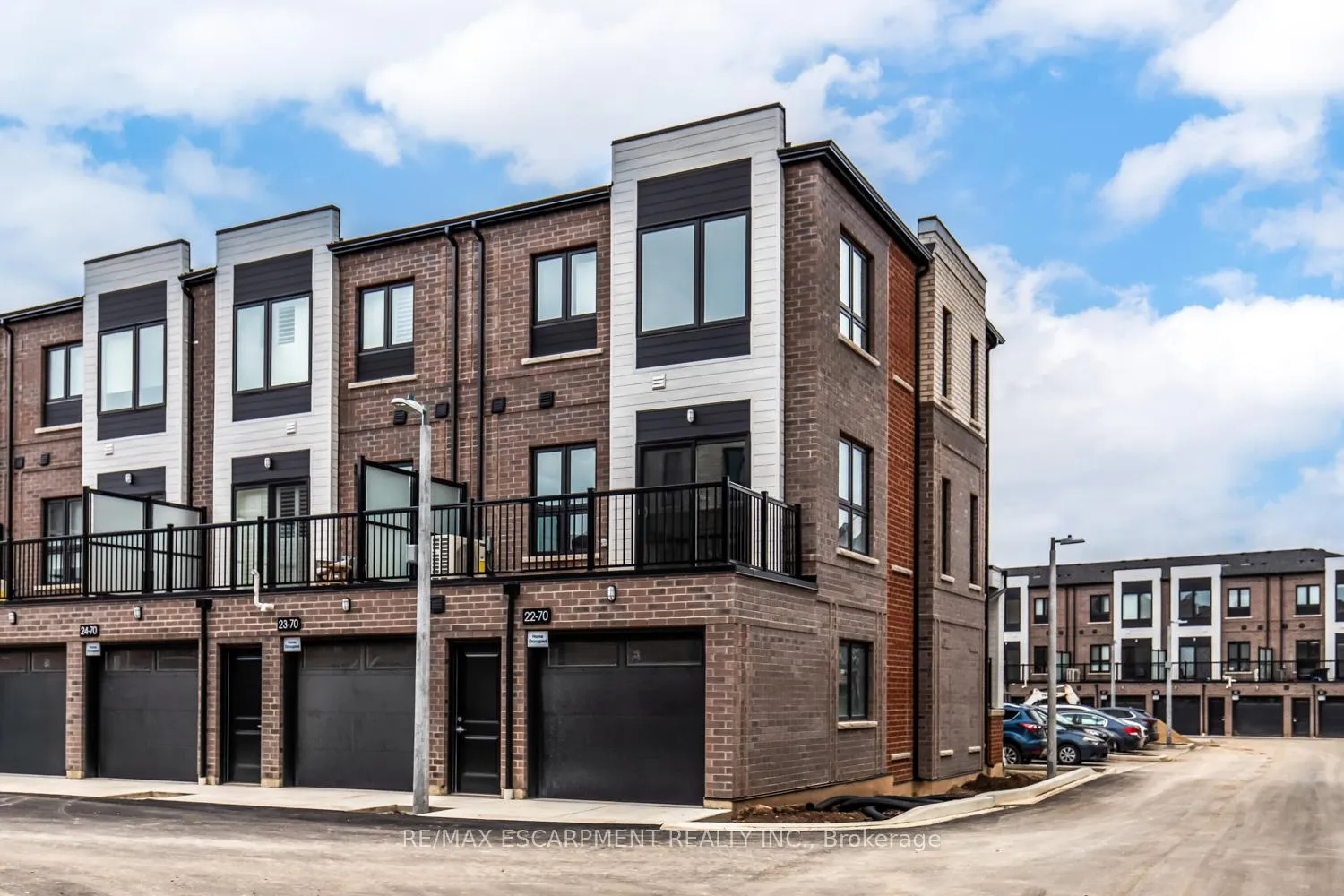 Photo 40 of Unit 22, 70 Kenesky Drive, Hamilton, Waterdown — HOMEH