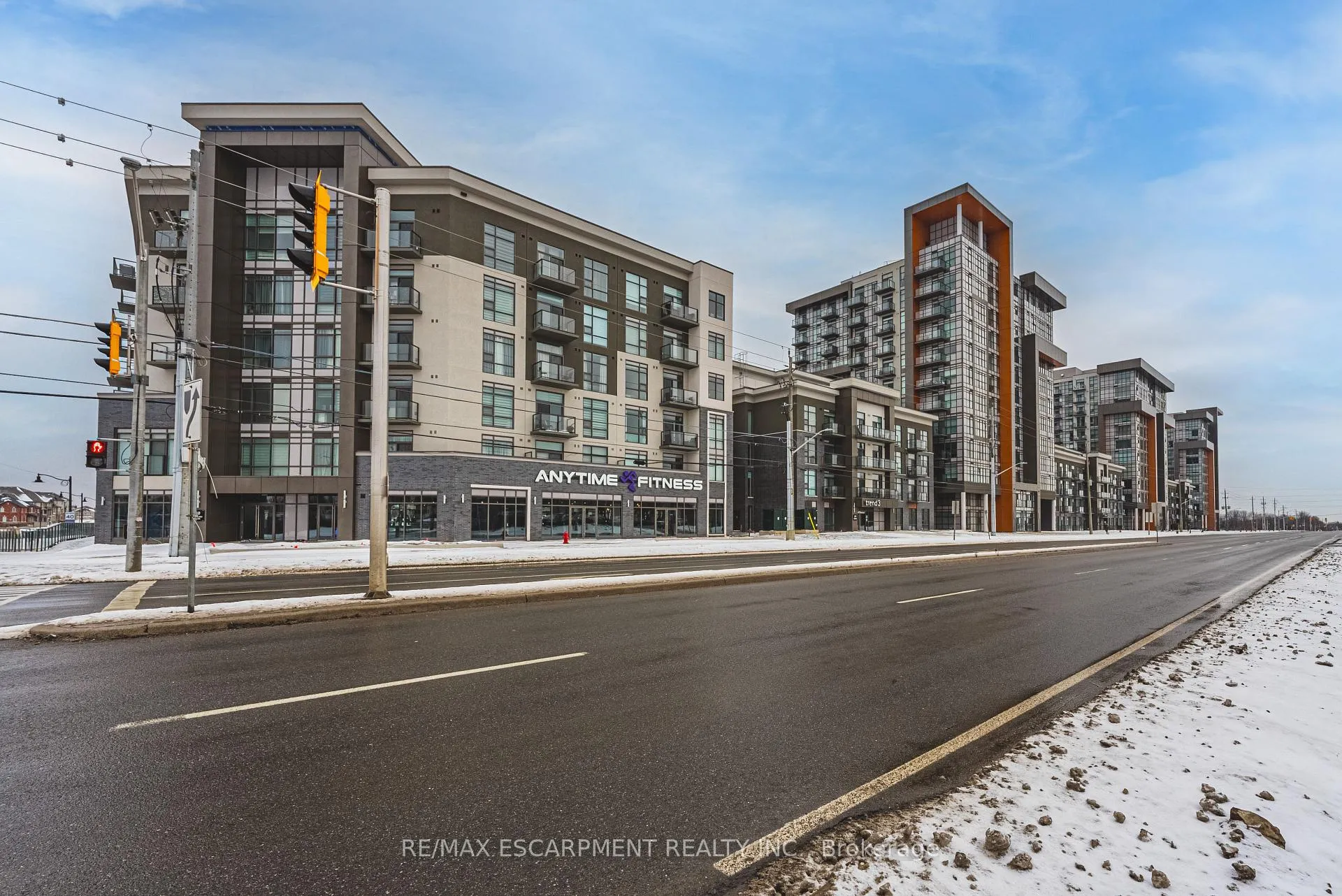 Front of Unit 102, 470 Dundas Street E