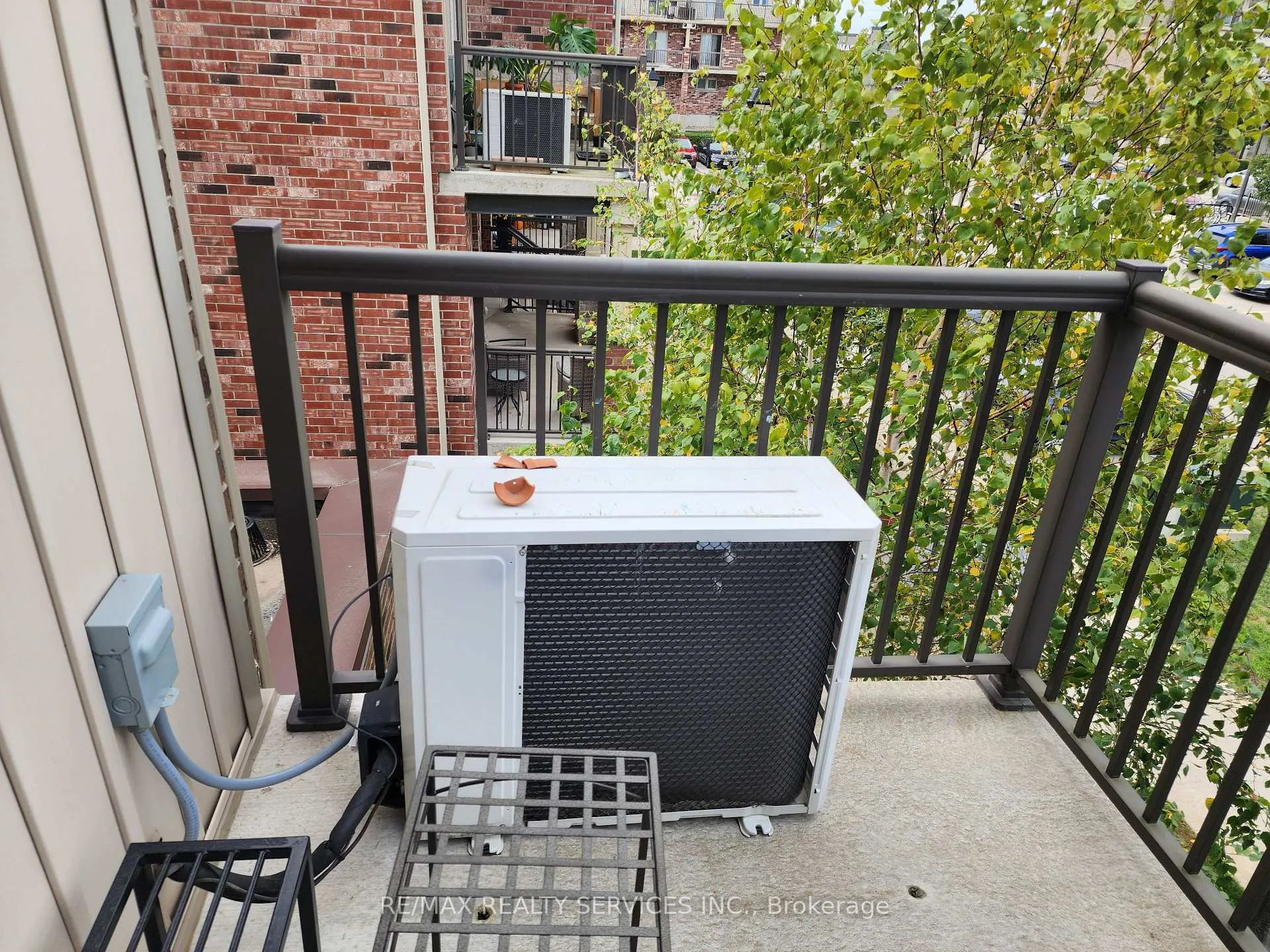 Photo 21 of Unit E, 237 Rachel Crescent E, Kitchener — HOMEH