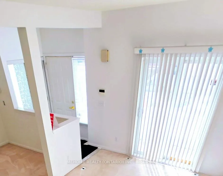 Photo 7 of Unit 2, 1 Alpen Way, Markham, Unionville — HOMEH