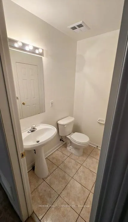 Photo 9 of Unit 2, 1 Alpen Way, Markham, Unionville — HOMEH