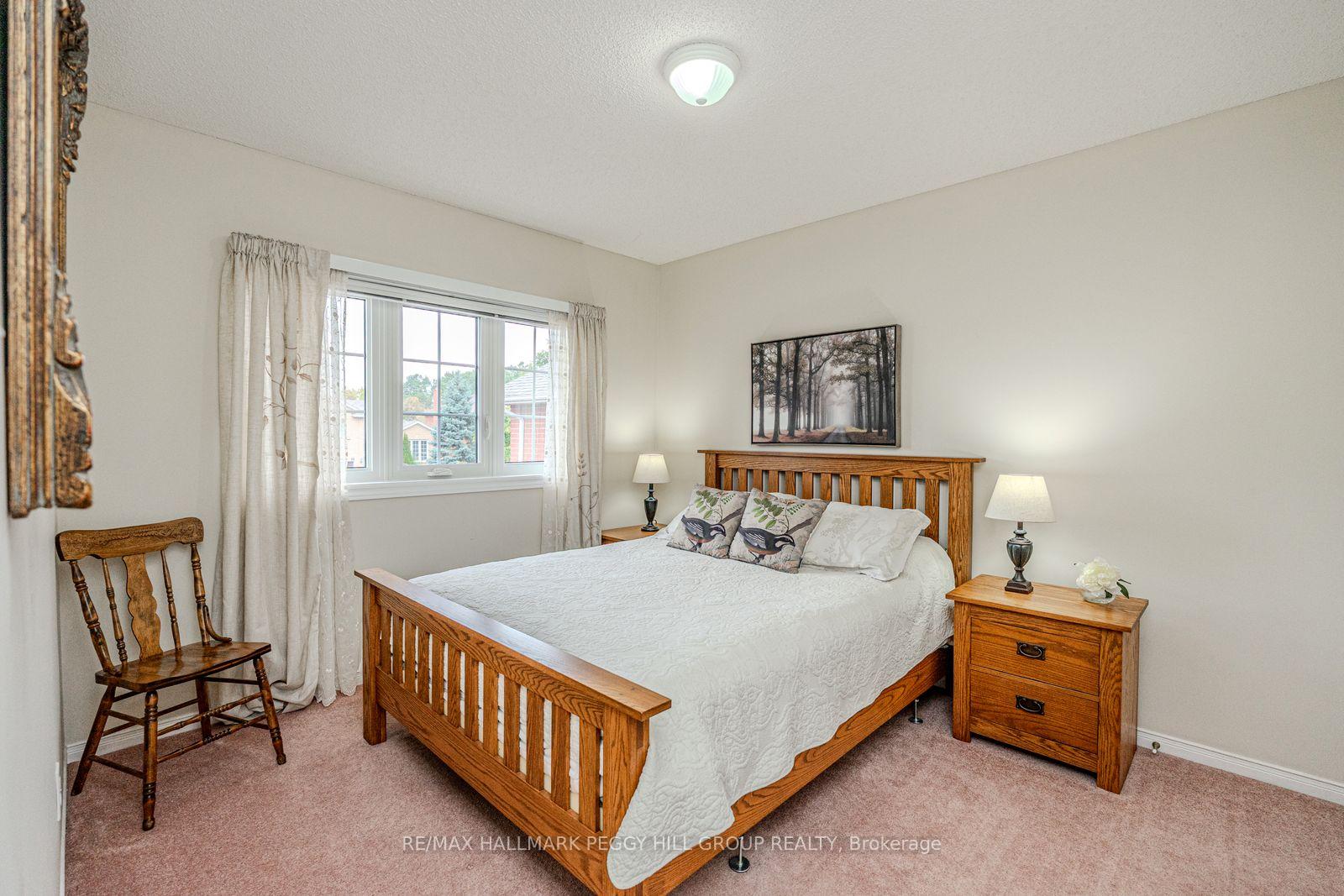 Photo 15 of 47 Finlay Road, Barrie, West Bayfield — HOMEH