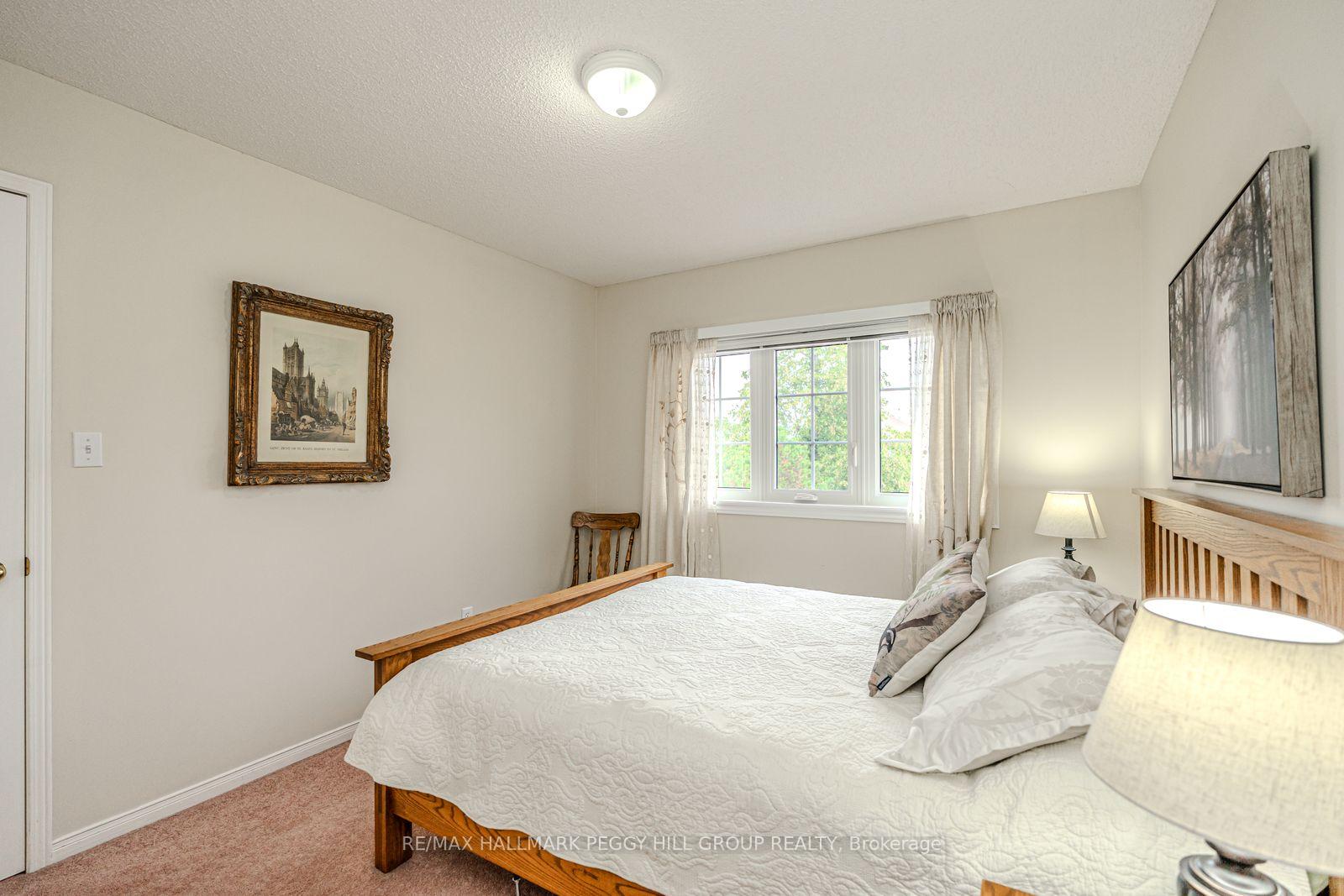Photo 16 of 47 Finlay Road, Barrie, West Bayfield — HOMEH