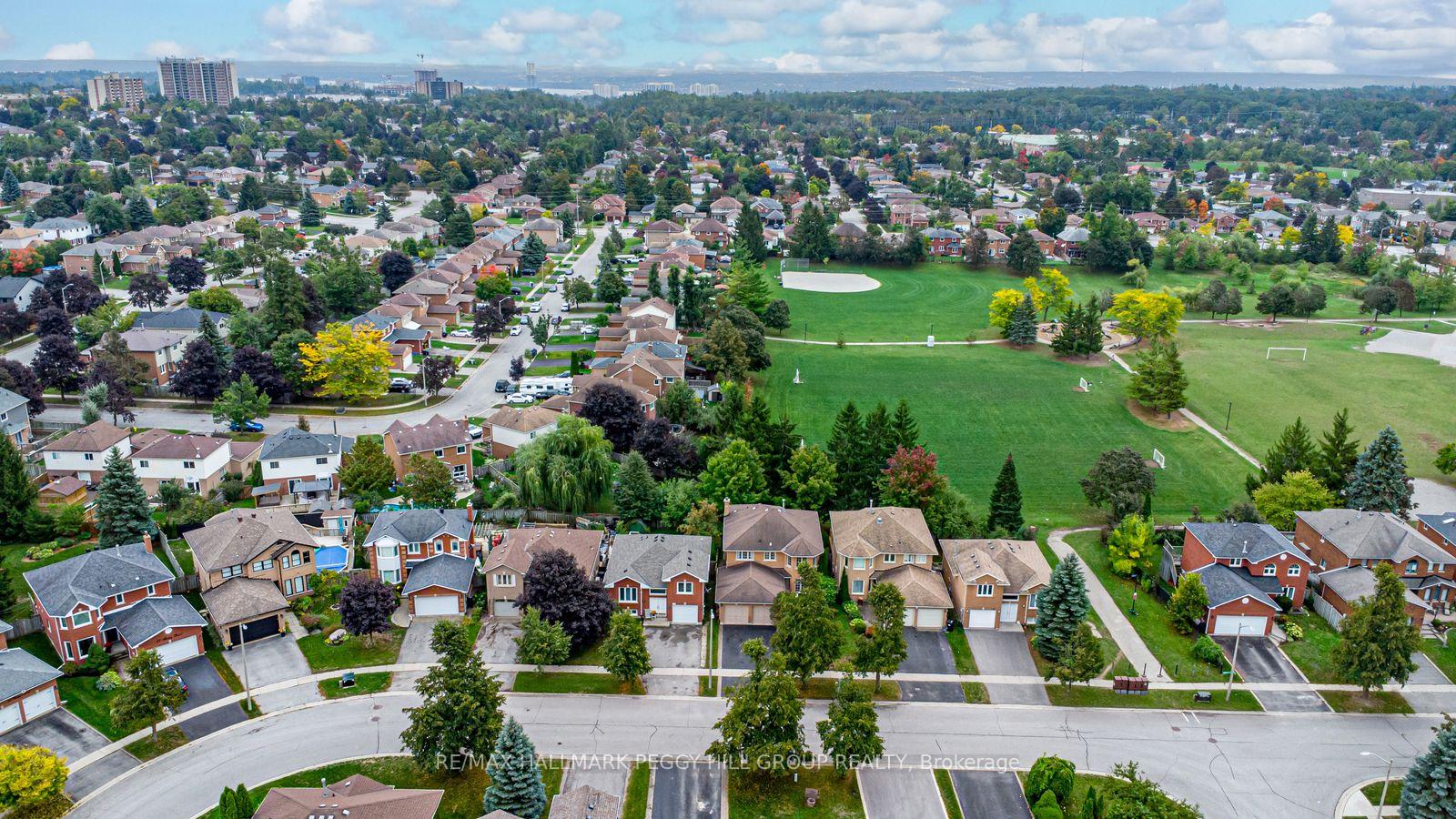 Photo 28 of 47 Finlay Road, Barrie, West Bayfield — HOMEH