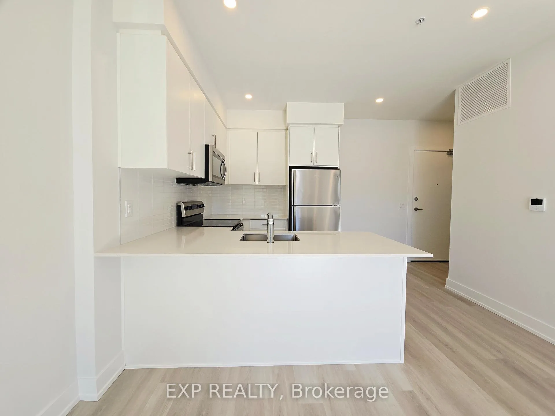 Photo 4 of Unit 314, 1100 Lackner Place, Kitchener — HOMEH