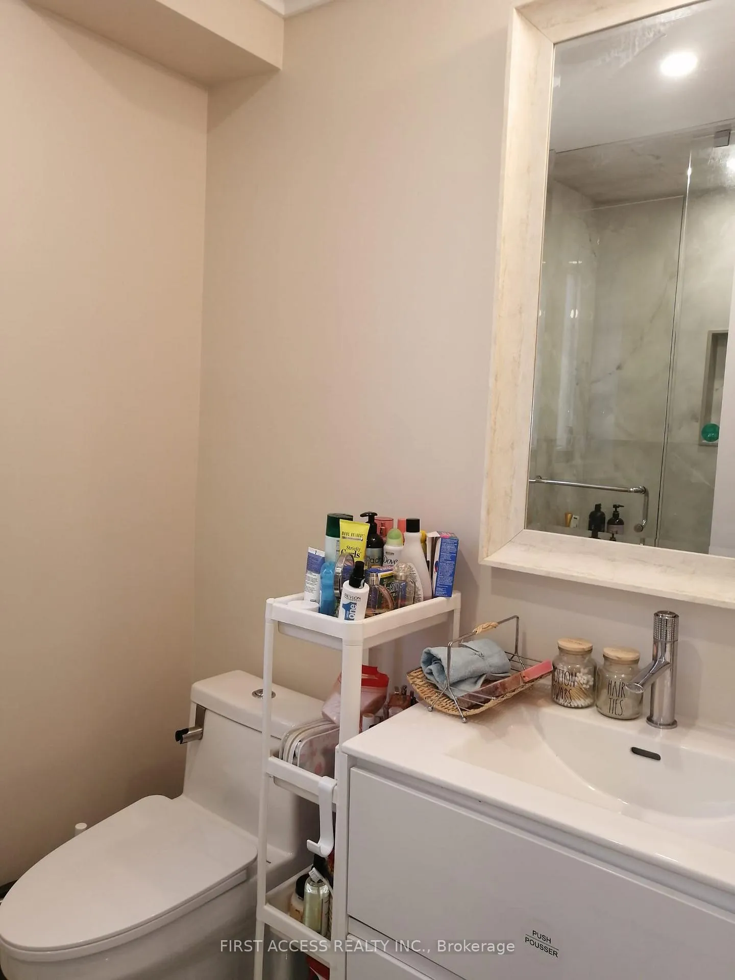 Photo 10 of Unit Main, 15 Chartwell Road, Etobicoke, Stonegate-Queensway — HOMEH