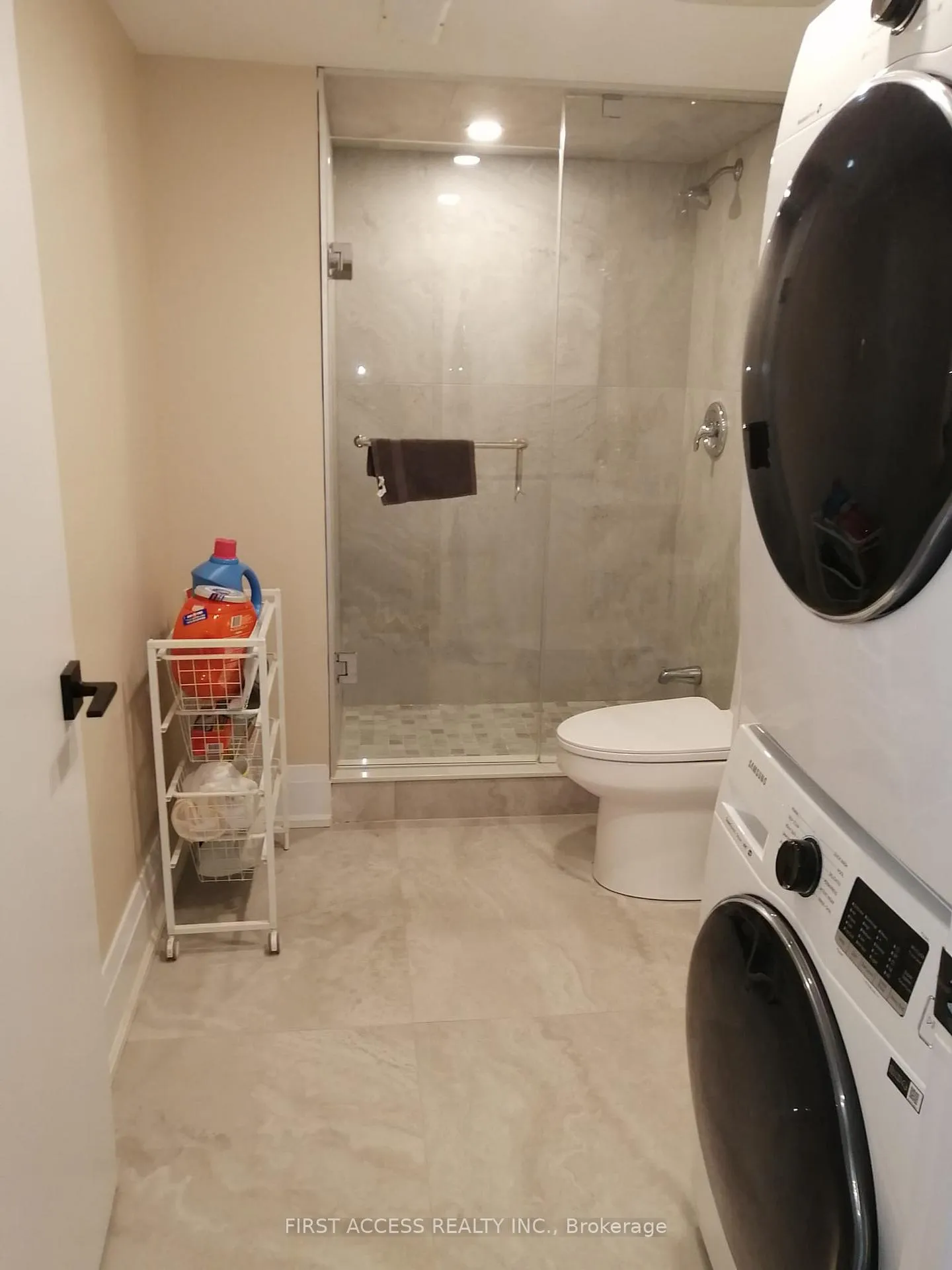 Photo 16 of Unit Main, 15 Chartwell Road, Etobicoke, Stonegate-Queensway — HOMEH