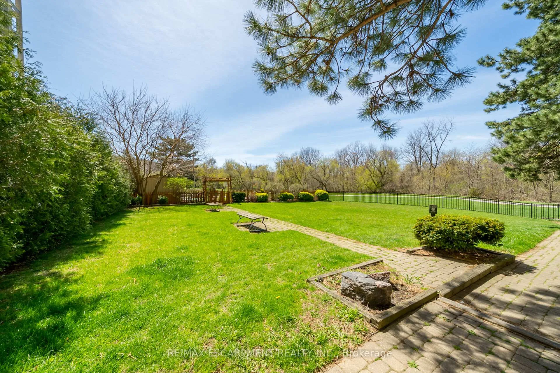 Photo 25 of Unit 424, 350 Quigley Road, Hamilton, Vincent — HOMEH