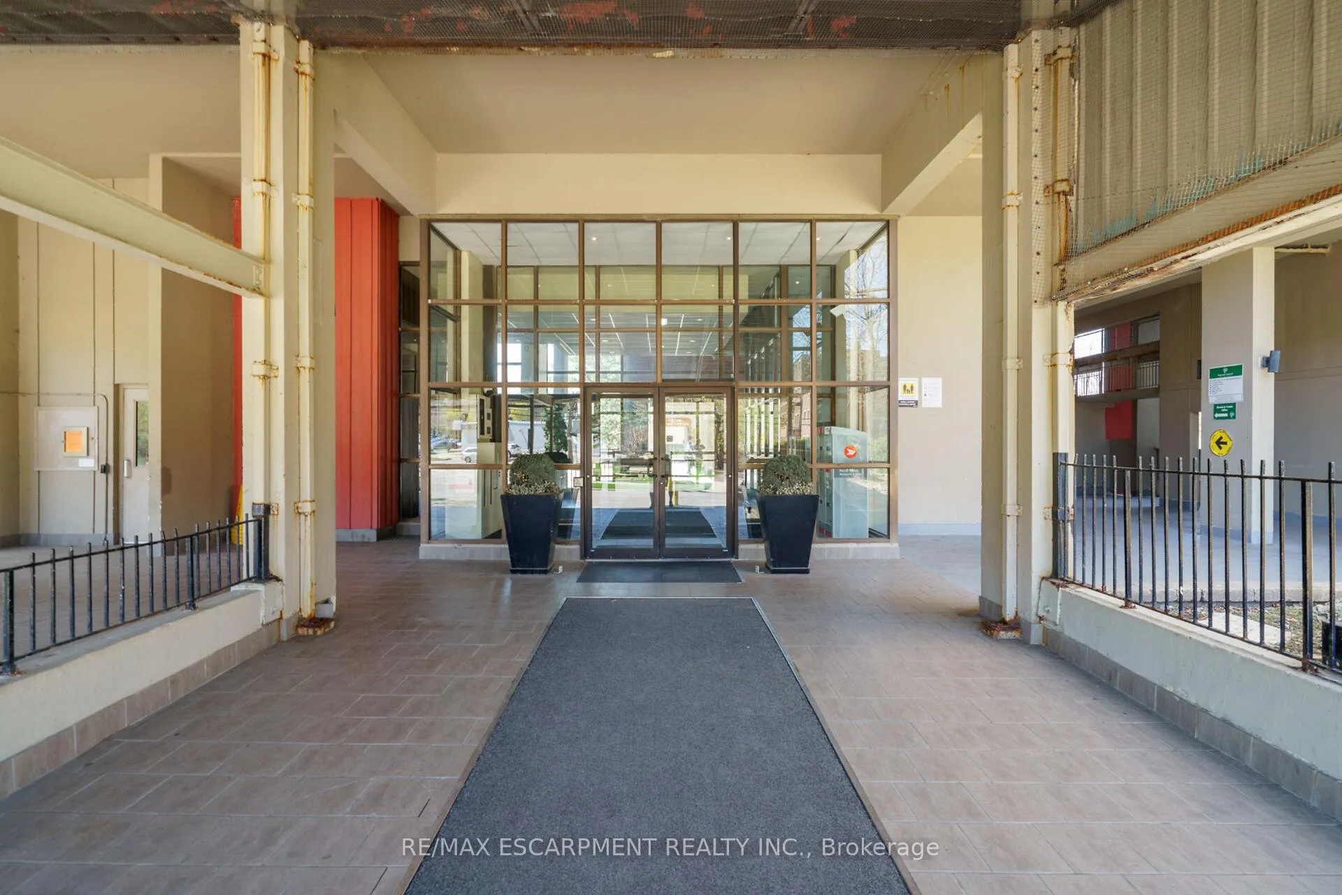 Photo 30 of Unit 424, 350 Quigley Road, Hamilton, Vincent — HOMEH