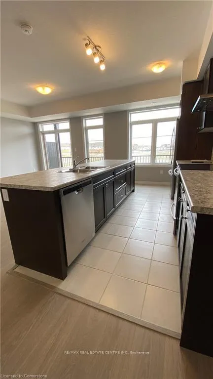 Photo 12 of 128 Wheat Lane, Kitchener — HOMEH
