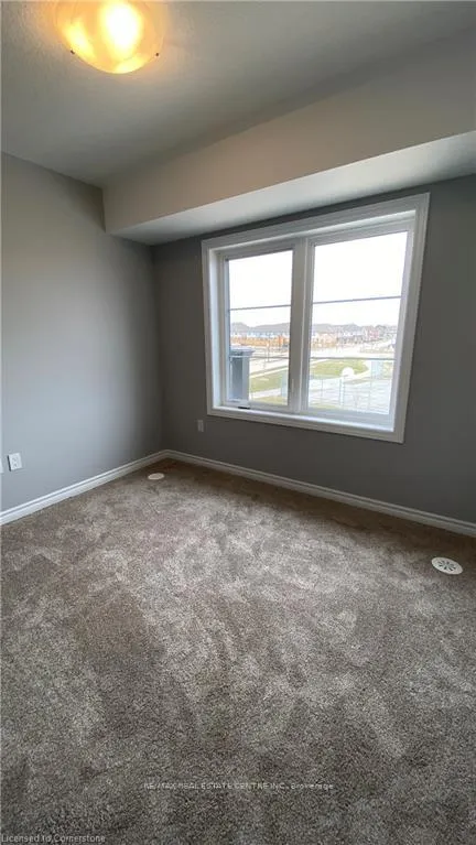 Photo 18 of 128 Wheat Lane, Kitchener — HOMEH