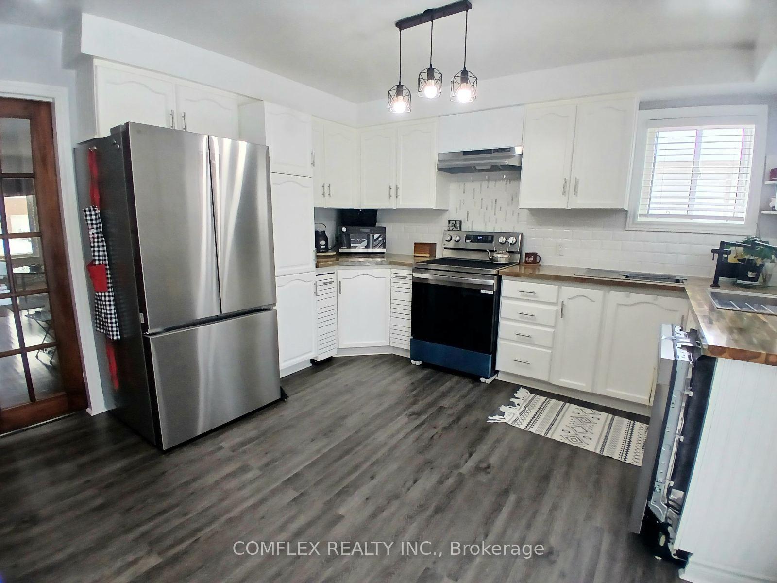 Photo 4 of 676 Ewing Street, Cobourg — HOMEH