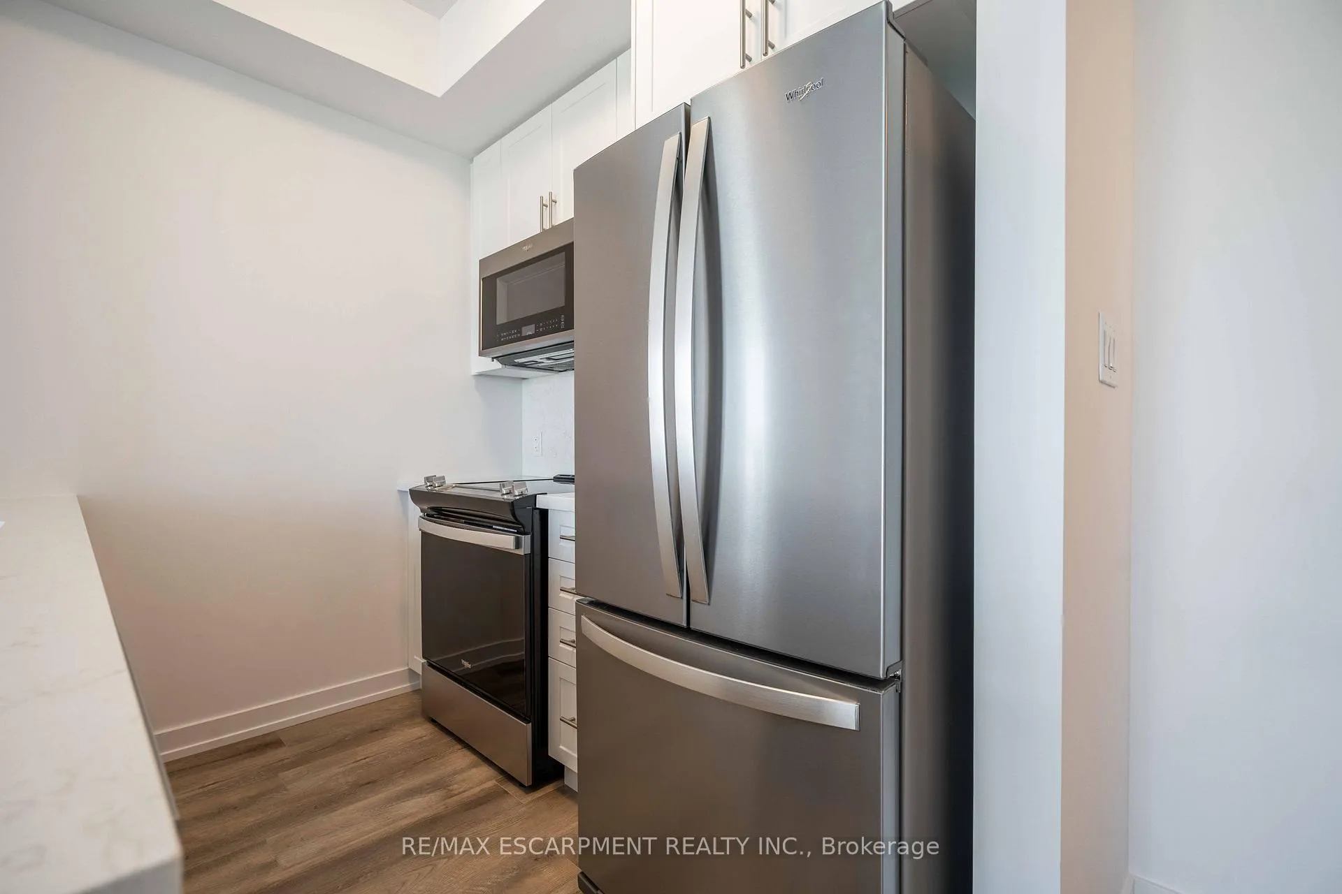 Photo 5 of Unit 405, 470 Dundas Street E, Hamilton, Waterdown — HOMEH