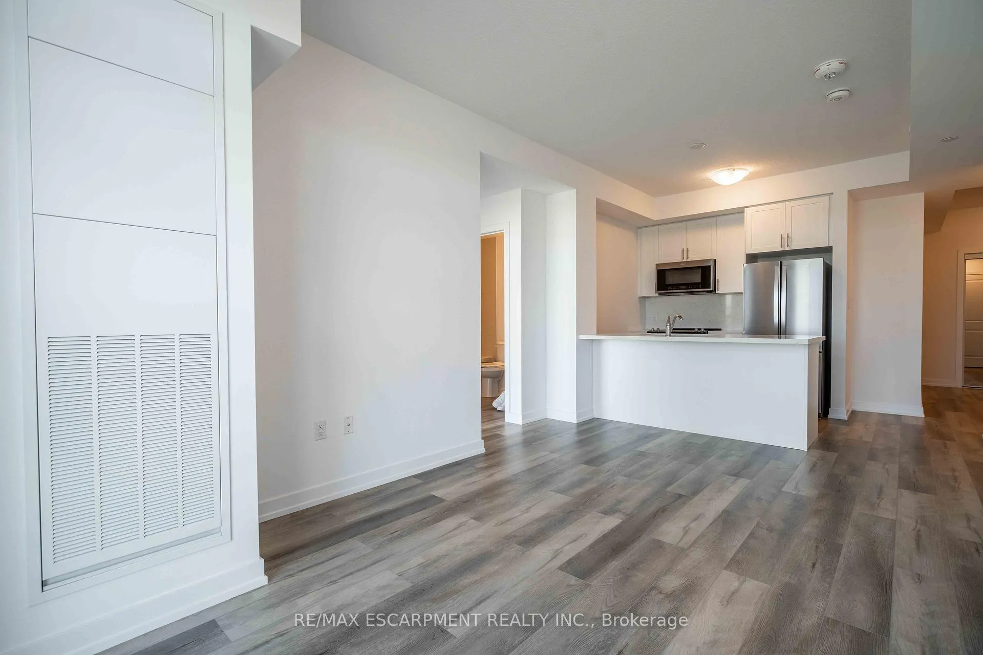Photo 12 of Unit 405, 470 Dundas Street E, Hamilton, Waterdown — HOMEH