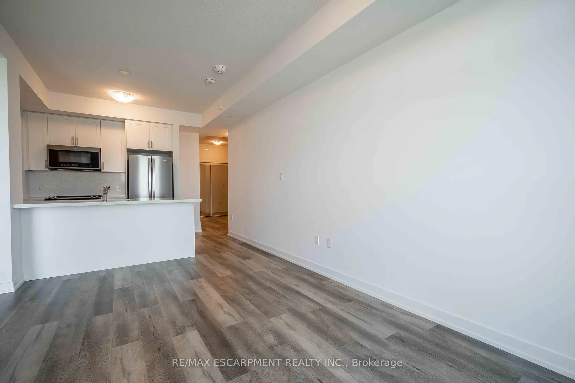 Photo 13 of Unit 405, 470 Dundas Street E, Hamilton, Waterdown — HOMEH