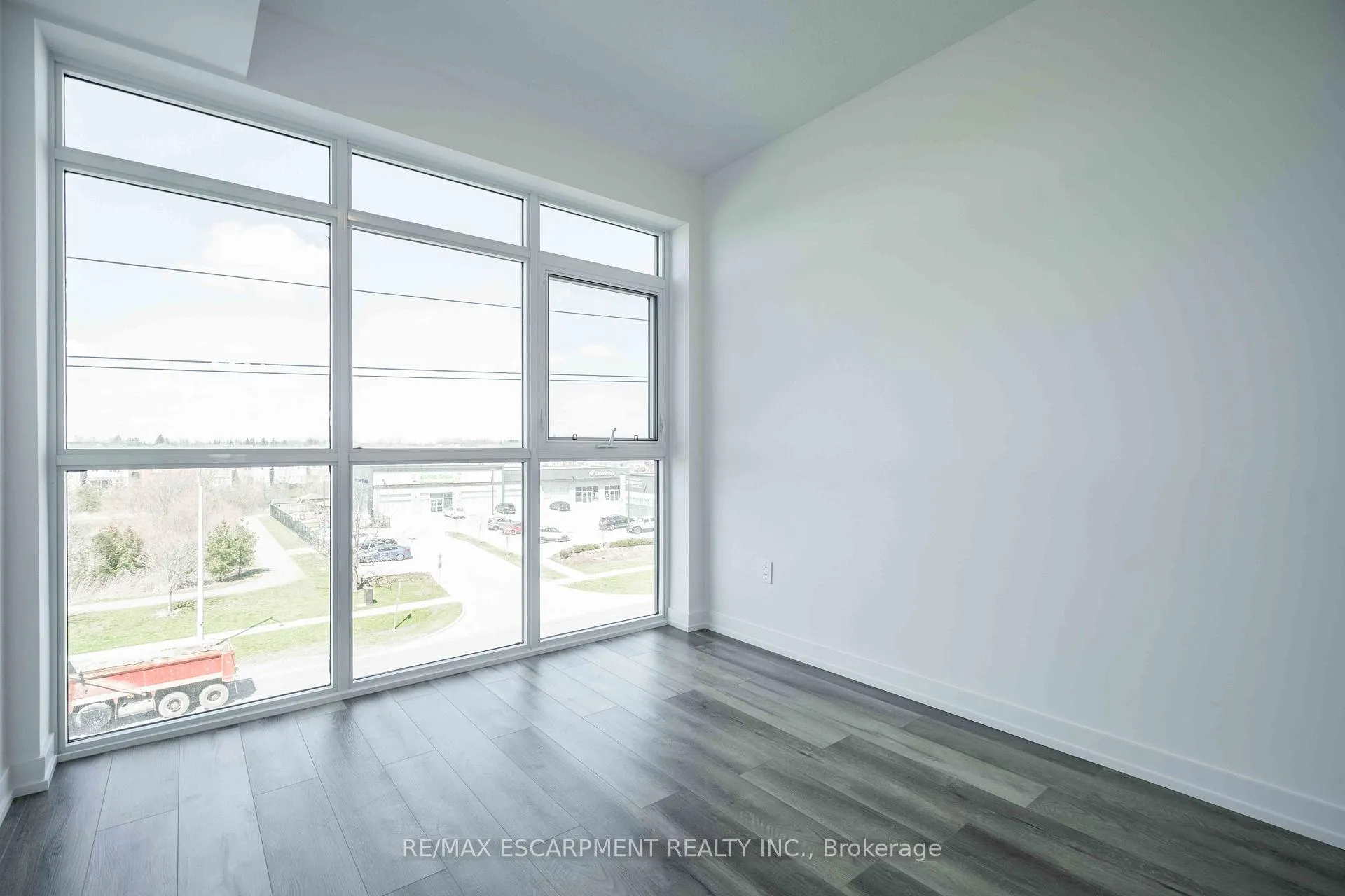Photo 14 of Unit 405, 470 Dundas Street E, Hamilton, Waterdown — HOMEH