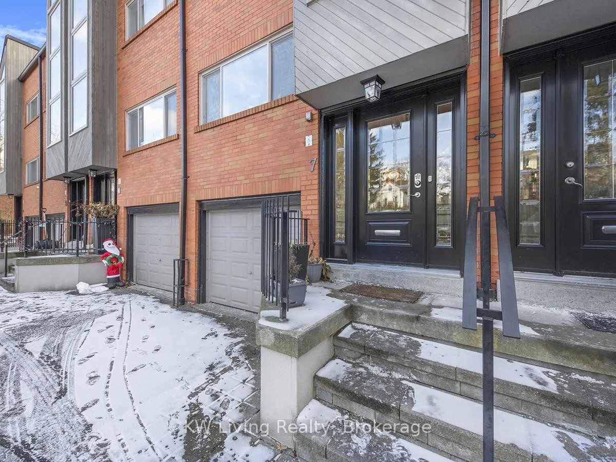 Photo 2 of Unit 7, 155 Woodbine Avenue, Toronto, The Beaches — HOMEH