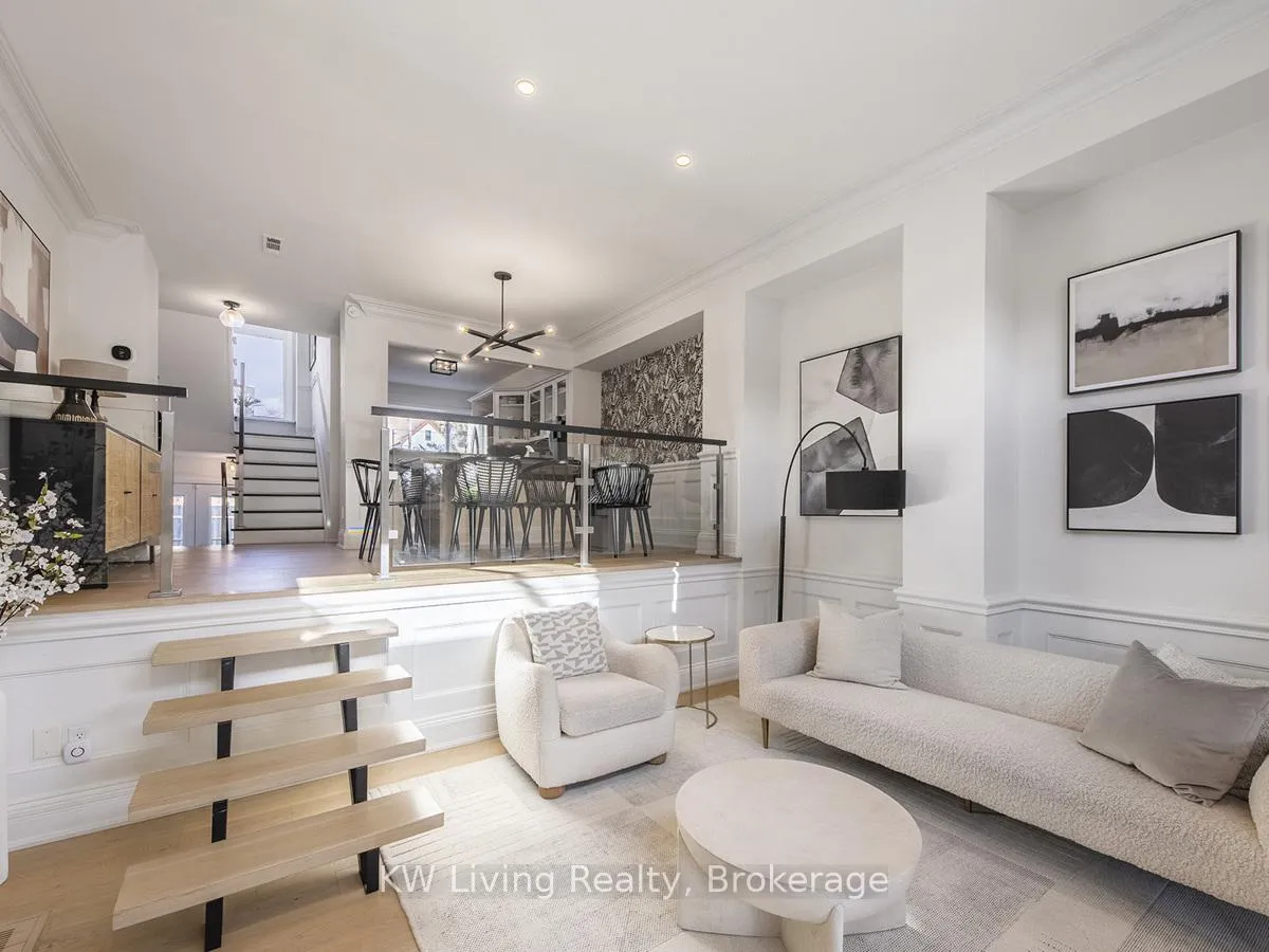 Photo 8 of Unit 7, 155 Woodbine Avenue, Toronto, The Beaches — HOMEH